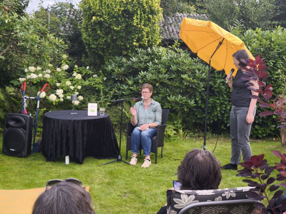 Krimilesung im Schrebergarten - August 2025